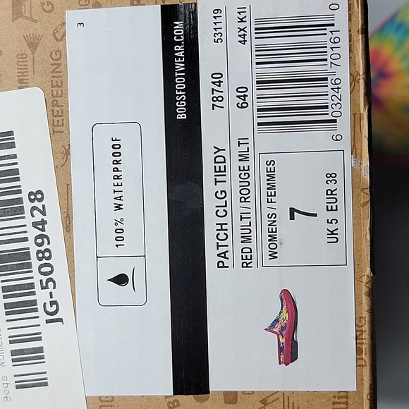 NIB Bogs Patch Clog Tie Dye size 7 - Picture 7 of 7